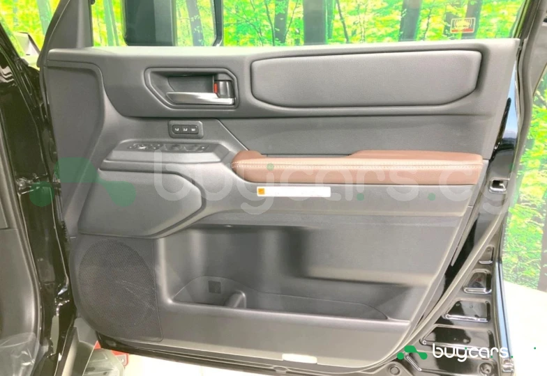 Toyota Land Cruiser Черный