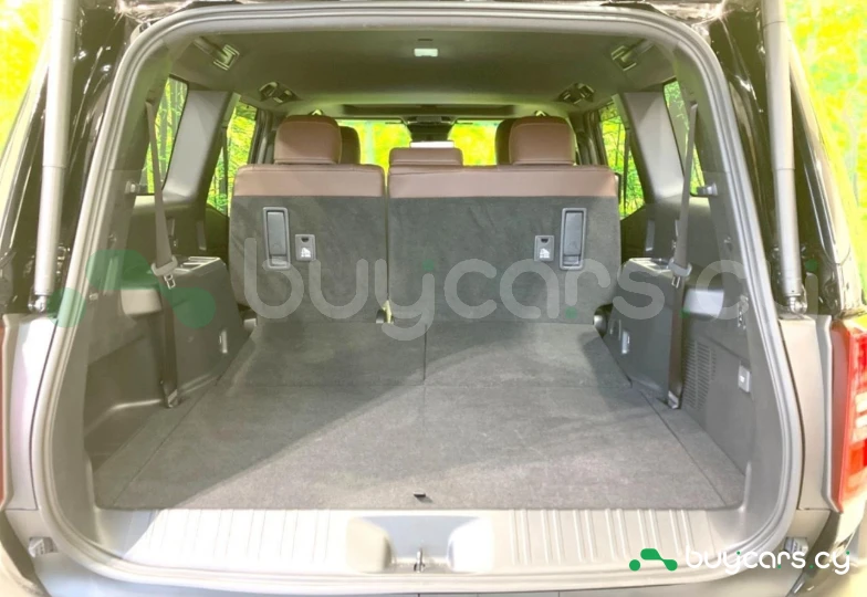 Toyota Land Cruiser Черный