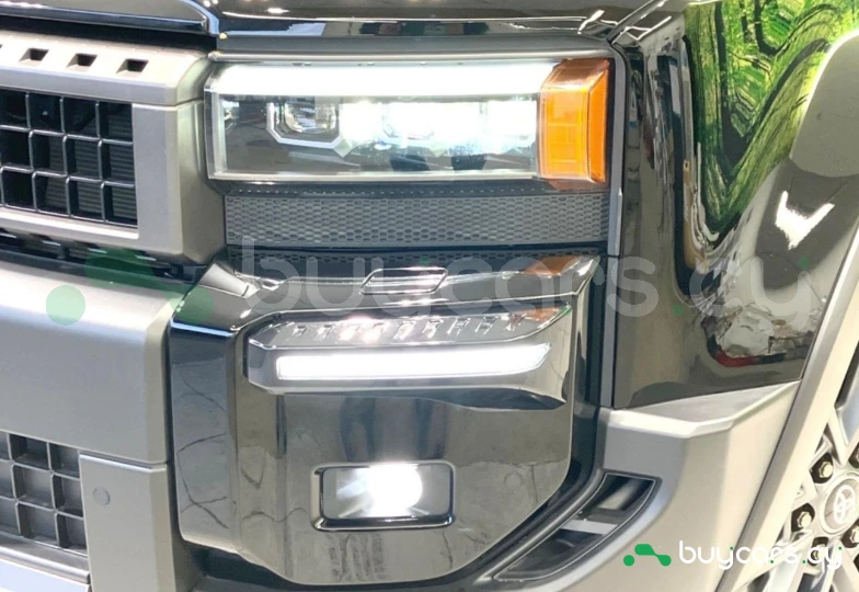 Toyota Land Cruiser Черный