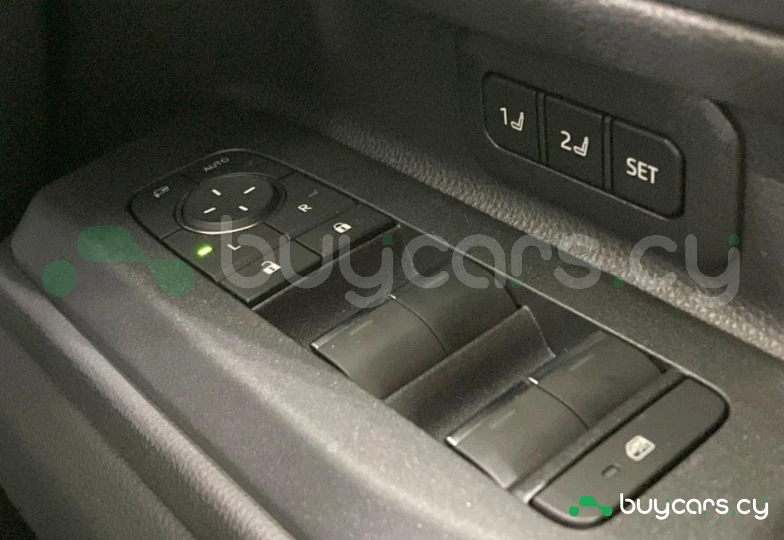 Toyota Land Cruiser Черный