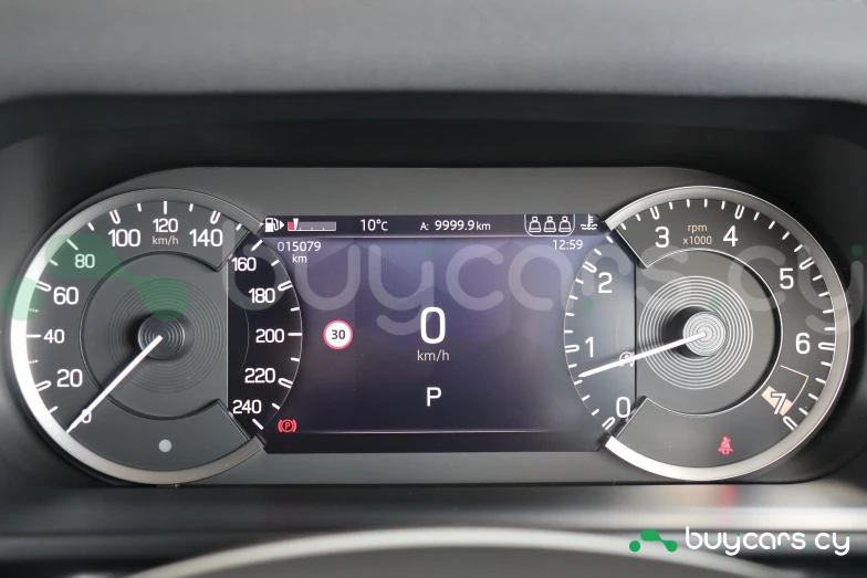 Land Rover Defender Белый