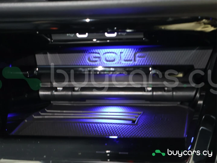 Volkswagen Golf Blue