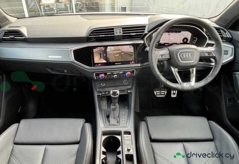 Audi Q3 White