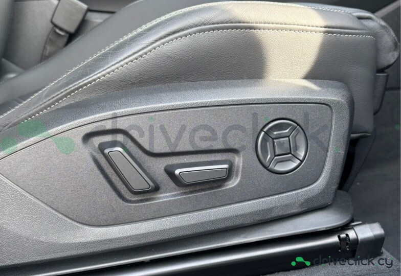 Audi Q3 White