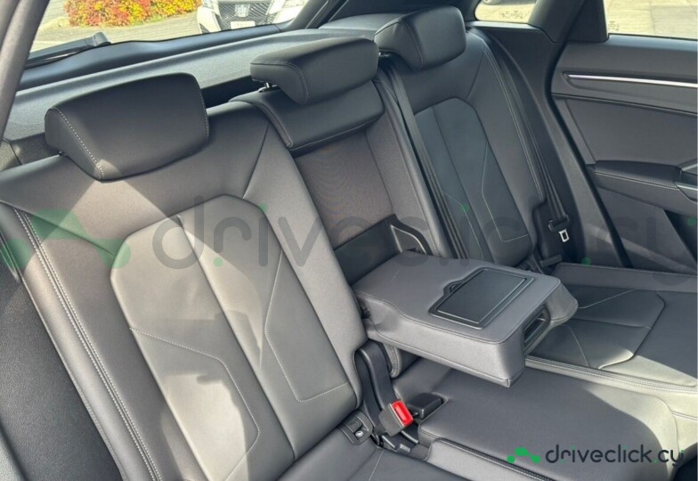 Audi Q3 White