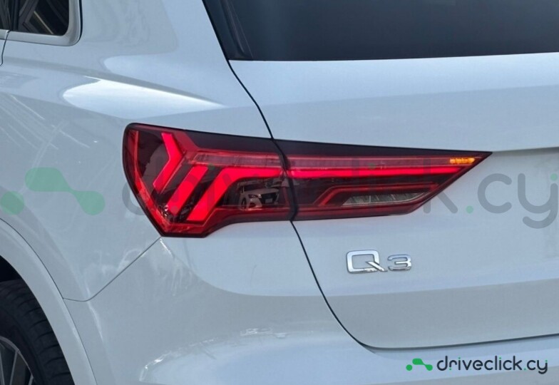 Audi Q3 White
