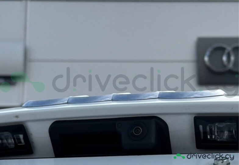 Audi Q3 White