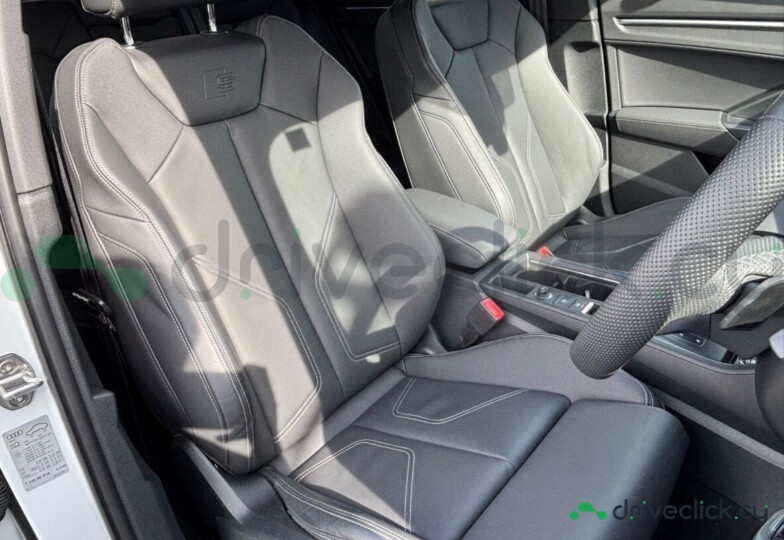 Audi Q3 White