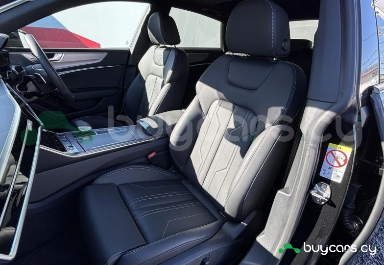 Audi A7 Черный