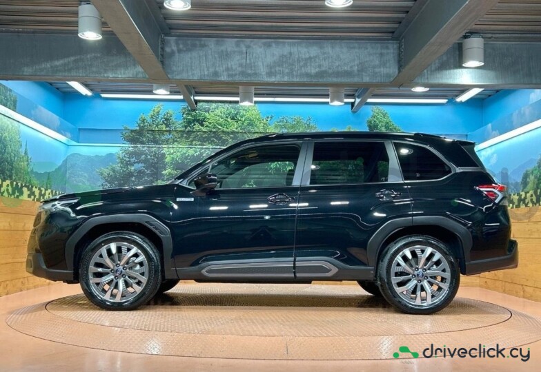 Subaru Forester Black