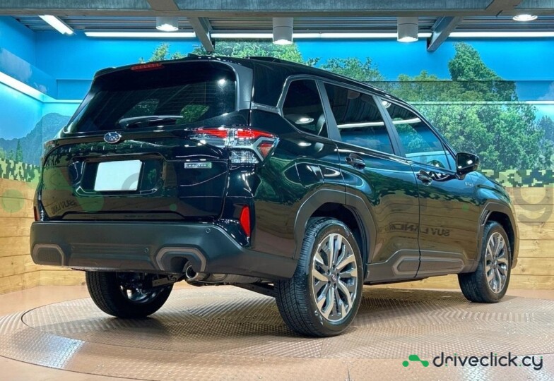 Subaru Forester Black