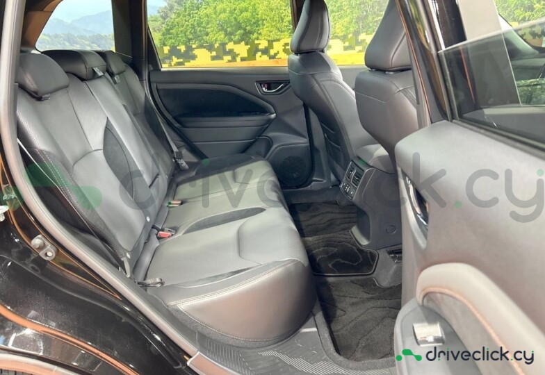 Subaru Forester Black