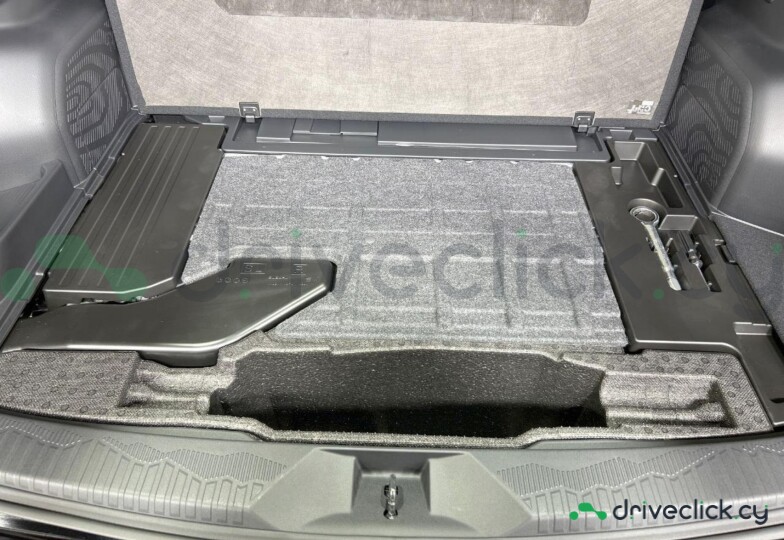 Subaru Forester Black