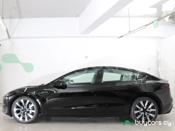 Tesla Model 3 Black