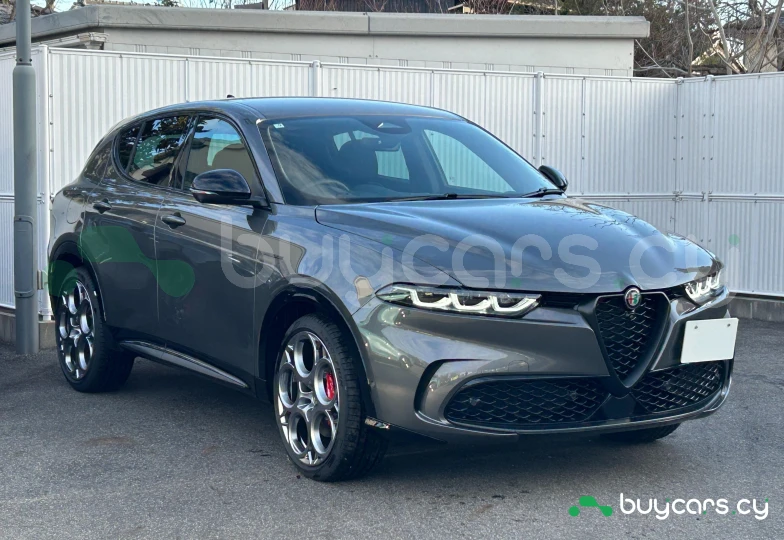 Alfa Romeo Tonale Black