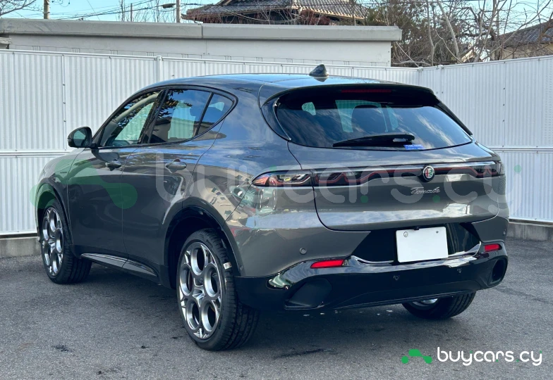 Alfa Romeo Tonale Black