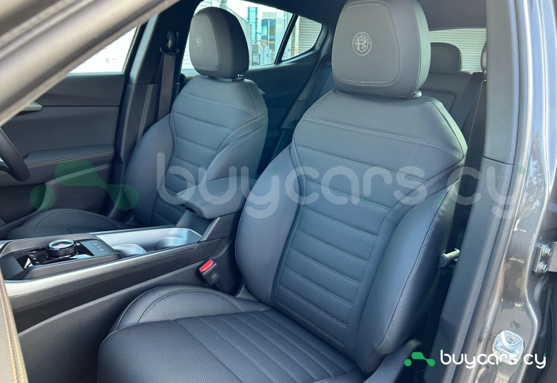 Alfa Romeo Tonale Black