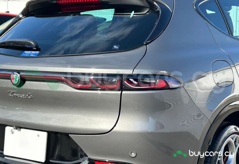 Alfa Romeo Tonale Black