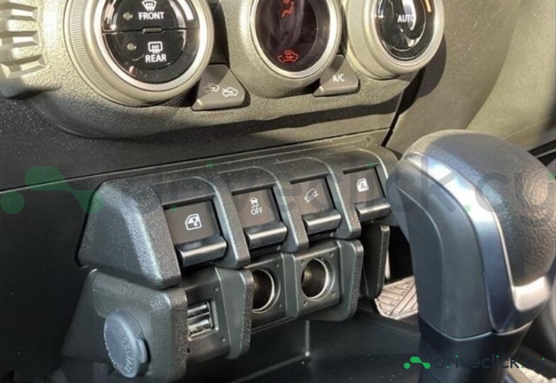 Suzuki Jimny White