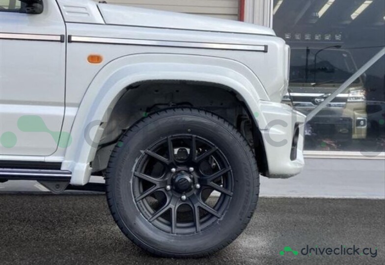 Suzuki Jimny White