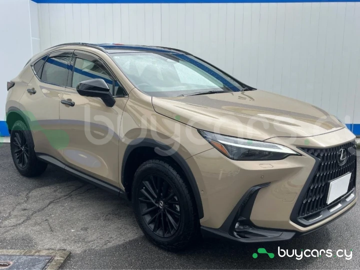 Lexus NX Бежевый