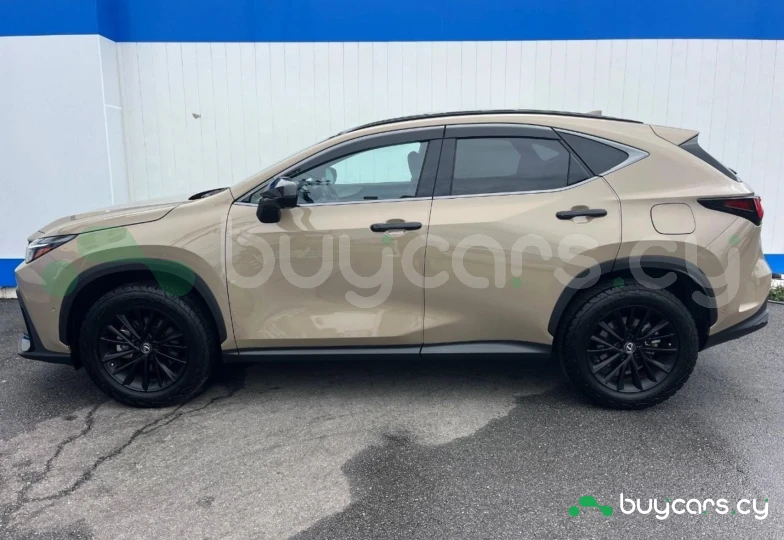 Lexus NX Бежевый