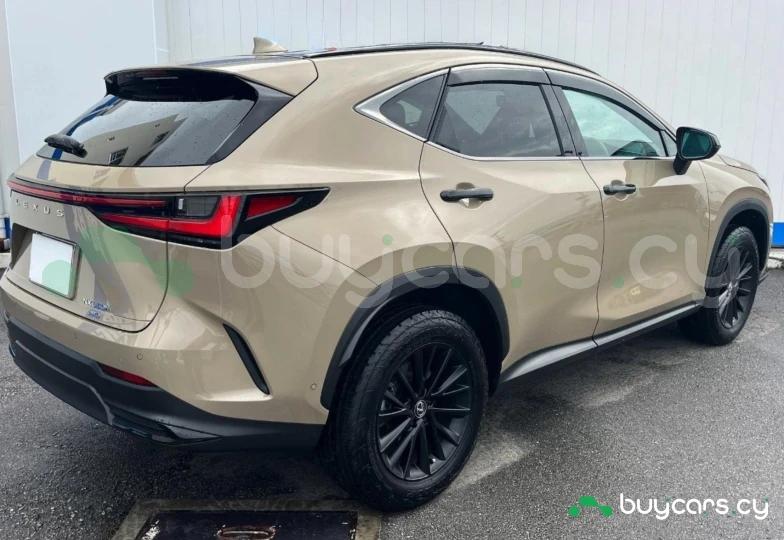 Lexus NX Бежевый