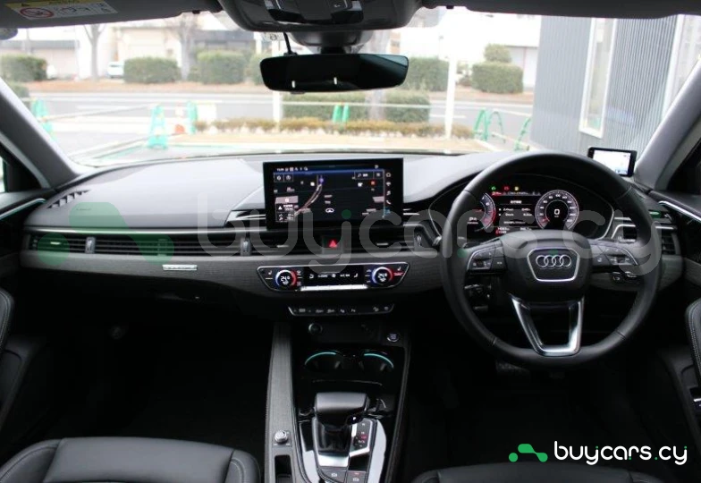 Audi A4 Черный