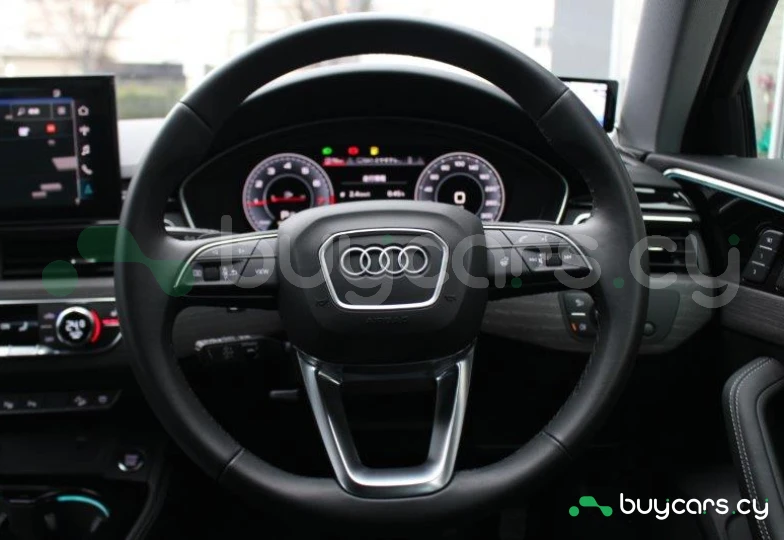 Audi A4 Черный