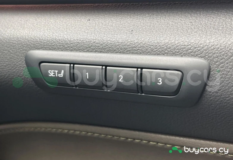 Lexus NX Бежевый