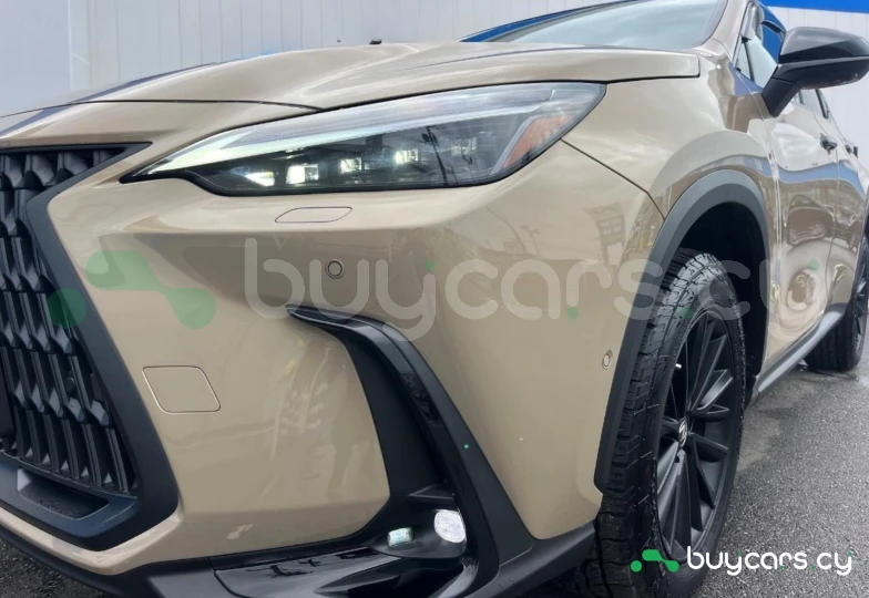 Lexus NX Бежевый