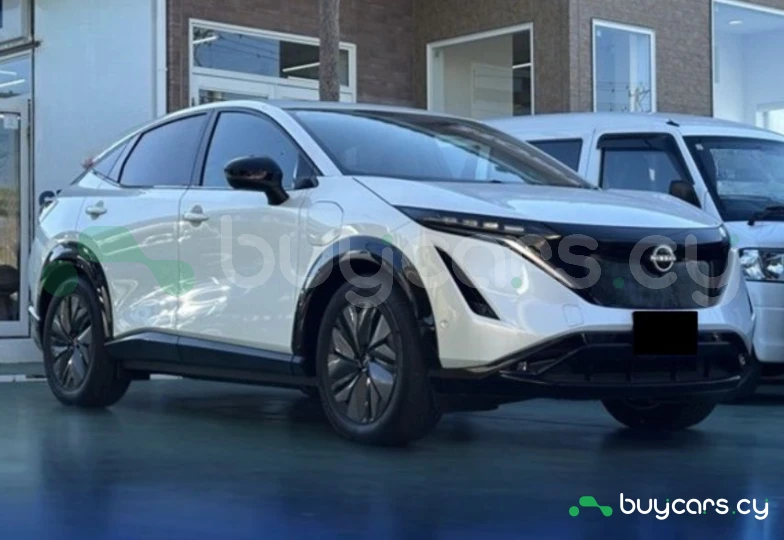 Nissan Ariya White