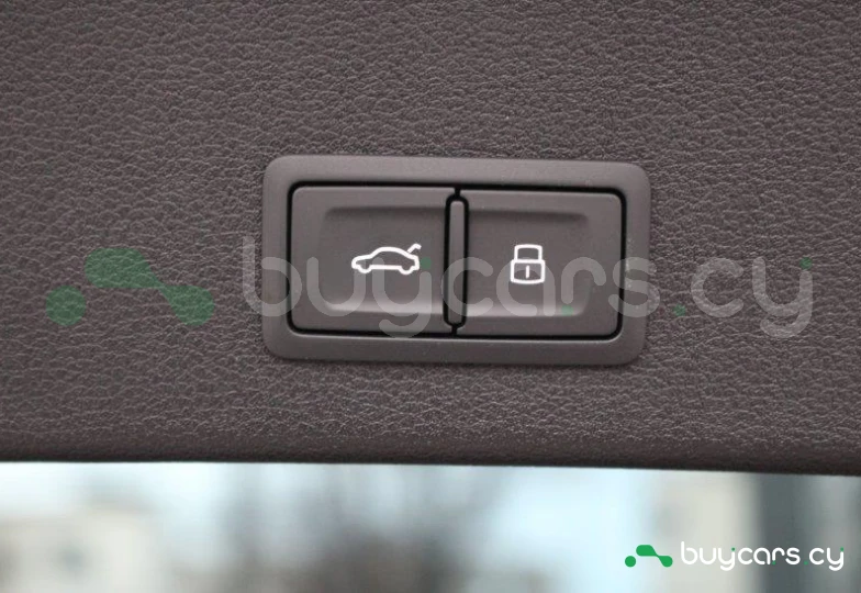 Audi A4 Черный