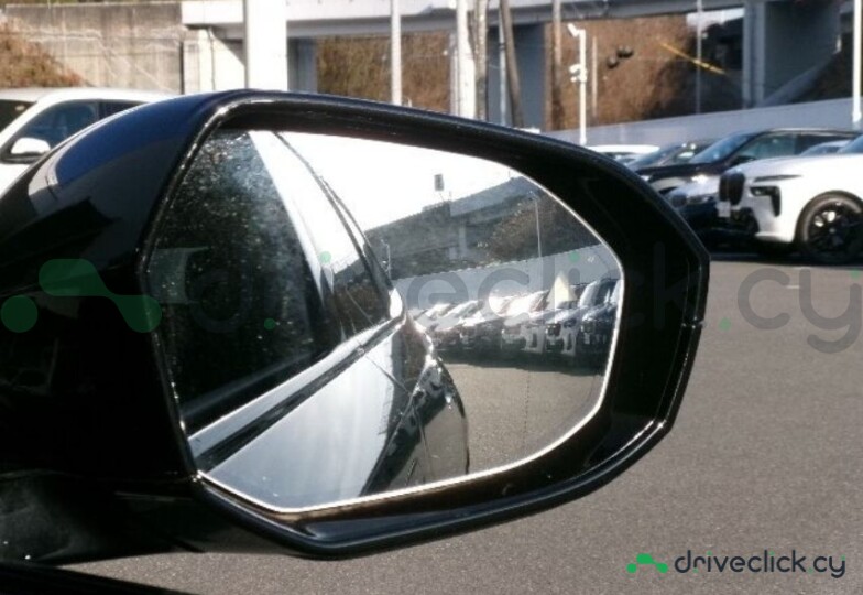 BMW i5 Black