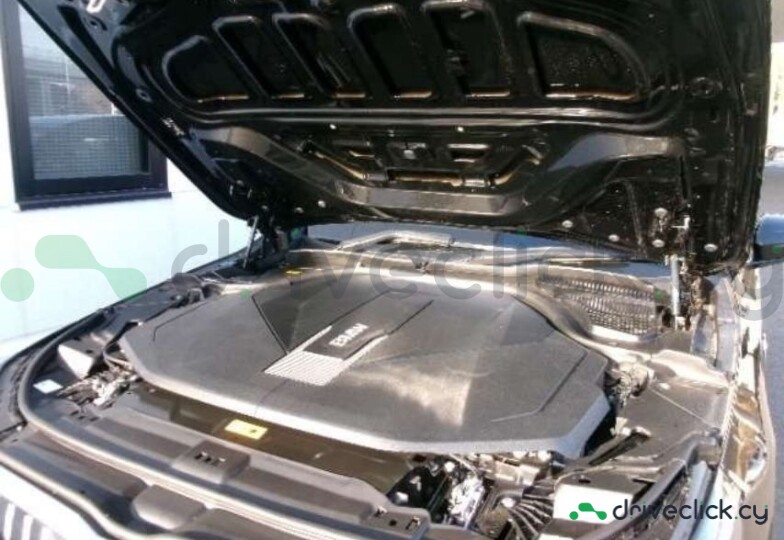BMW i5 Black