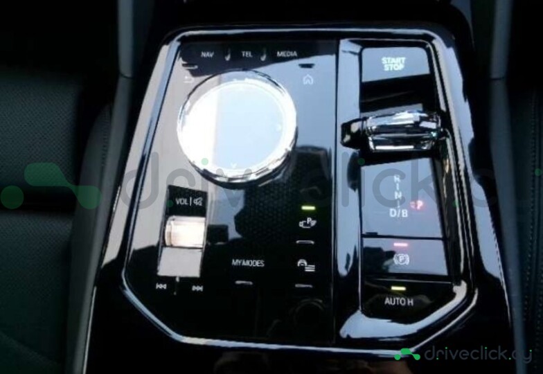 BMW i5 Black
