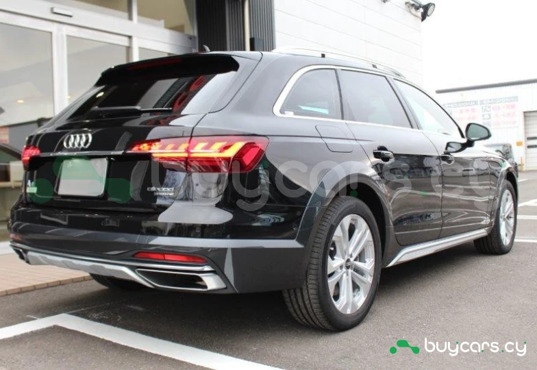 Audi A4 Черный