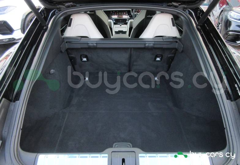 Porsche Panamera Черный