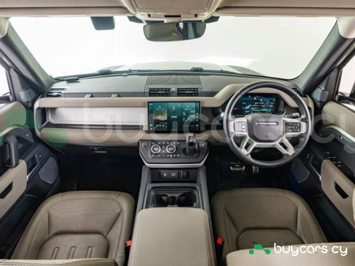 Land Rover Defender Зеленый