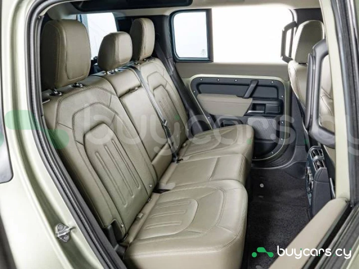 Land Rover Defender Зеленый