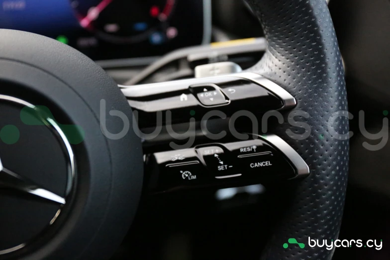 Mercedes C-class Белый