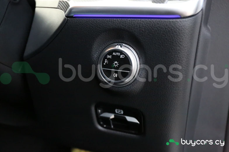 Mercedes C-class Белый