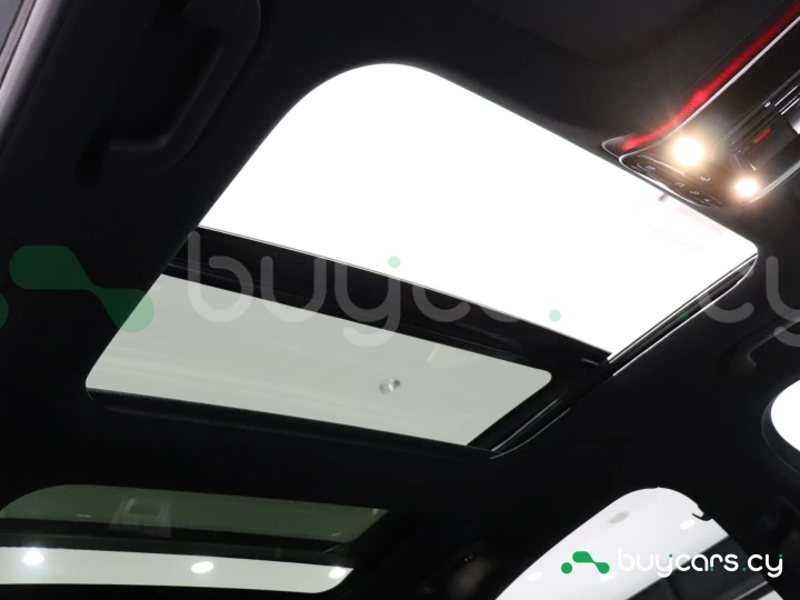 Mercedes C-class Black