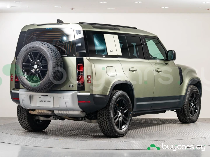 Land Rover Defender Зеленый
