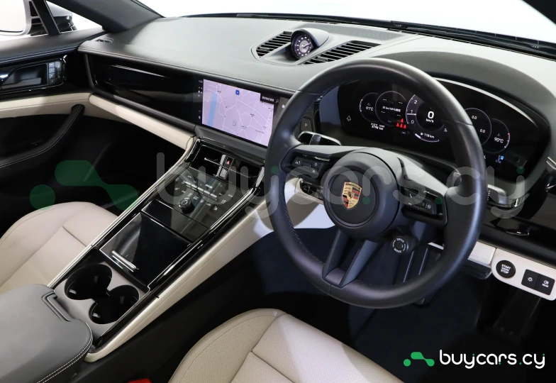 Porsche Panamera Серый
