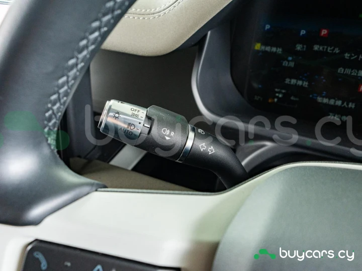 Land Rover Defender Зеленый