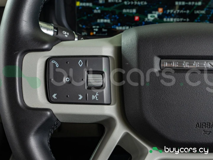 Land Rover Defender Зеленый