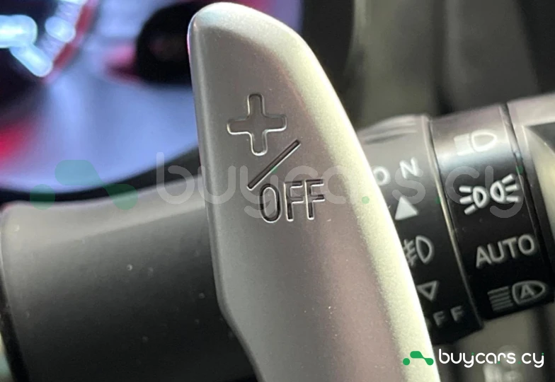 Mitsubishi Delica d:5 White