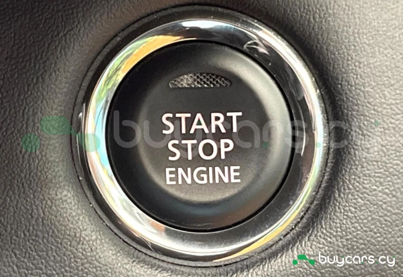 Mitsubishi Delica d:5 White