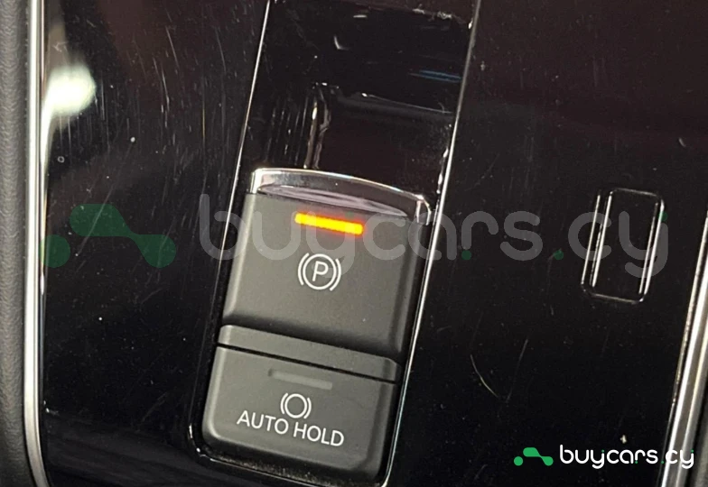 Mitsubishi Delica d:5 White